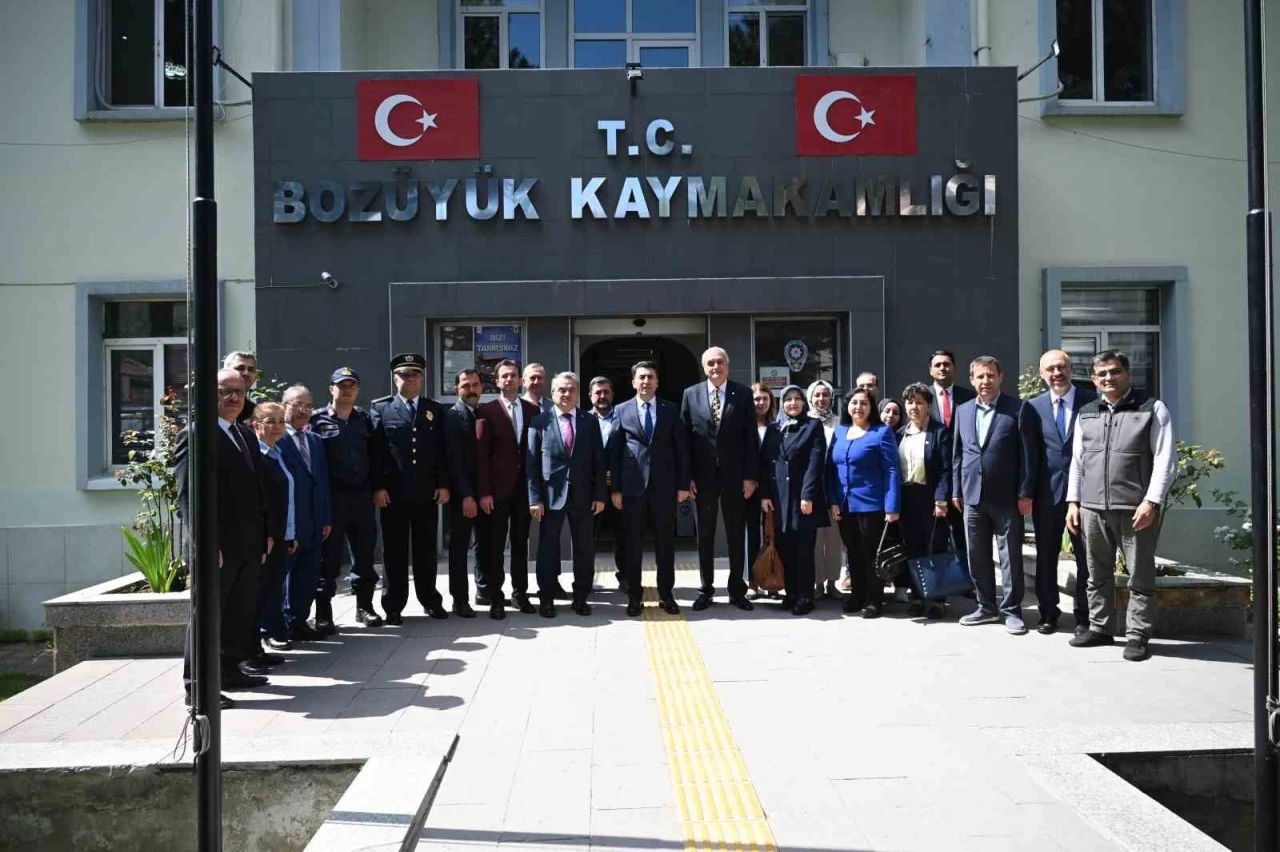 Vali Aygöl’den Bozüyük’e veda ziyareti
