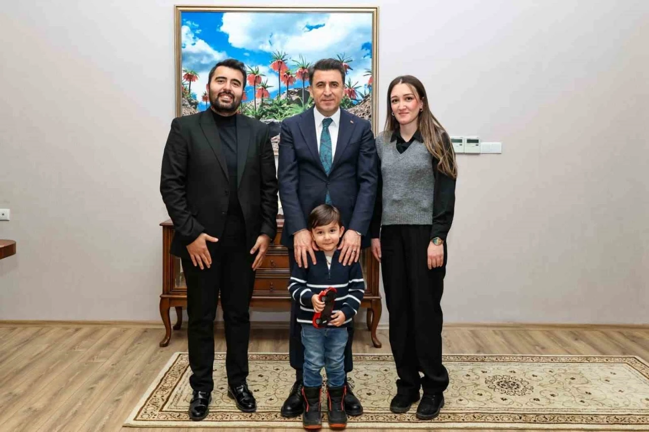 Vali Ayg&ouml;l, vatandaşlarla bir araya geldi
