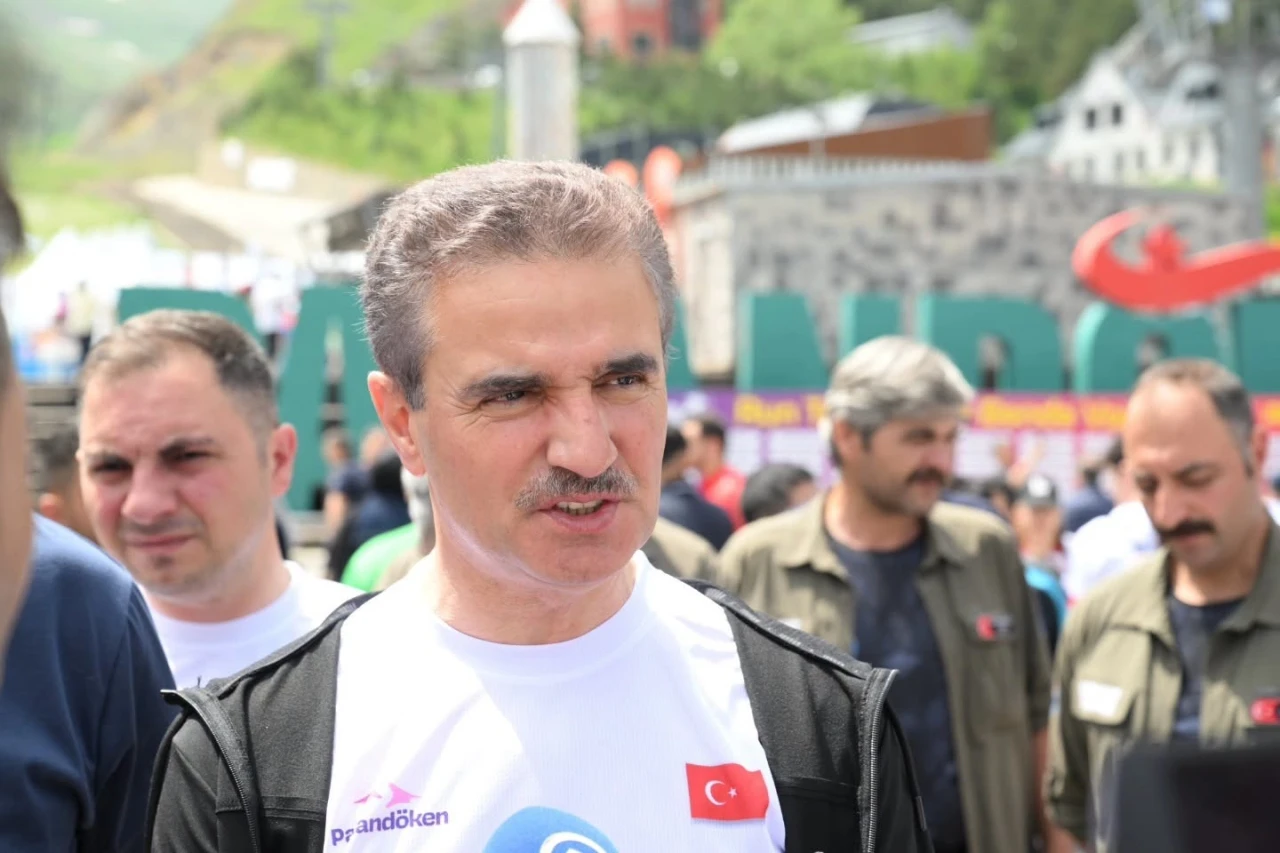 Vali Baruş, Paland&ouml;ken&rsquo;de "Run to stars" y&uuml;r&uuml;y&uuml;ş&uuml;ne katıldı
