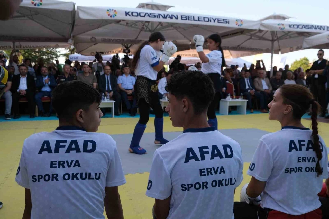 Vali Çiçek: &quot;Erva bir annenin feryatla yakama yapışmasıyla başladı&quot;
