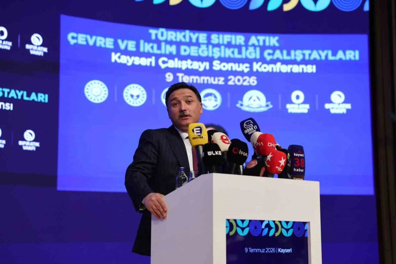 Vali &Ccedil;i&ccedil;ek: "Yeşil Mutabakat ve sıfır atıkla ilgili &ccedil;alışmalar bizim şehrimiz i&ccedil;in hayati &ouml;nemdedir"
