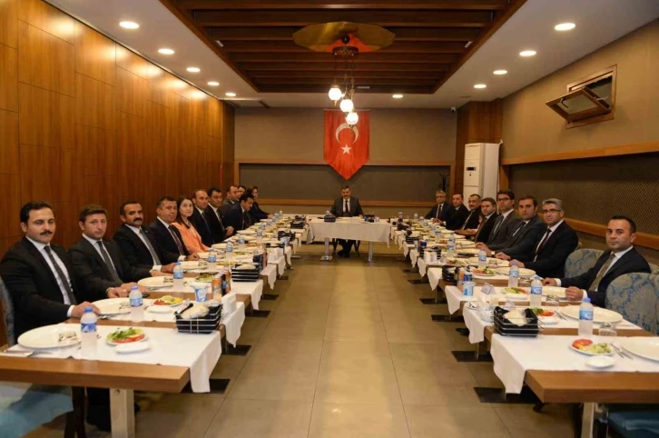 Vali Çiftçi’den Kaymakamlara veda
