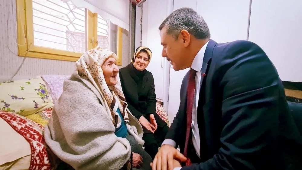 Vali Çiftçi: &quot;Annelerin hakkı, hiçbir şekilde ödenmez&quot;
