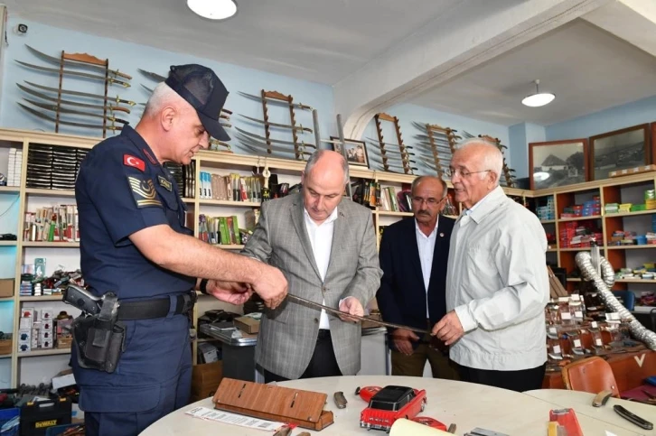 Vali Coşkun, Beyağa&ccedil; il&ccedil;esinde incelemelerde bulundu
