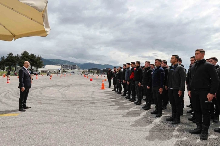 Vali Demirtaş’tan jandarma ve polis kursiyerlere moral ziyareti
