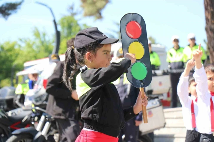 Vali Erkan Kılıç: "Bolu, trafik kurallarına çok saygılı bir il"
