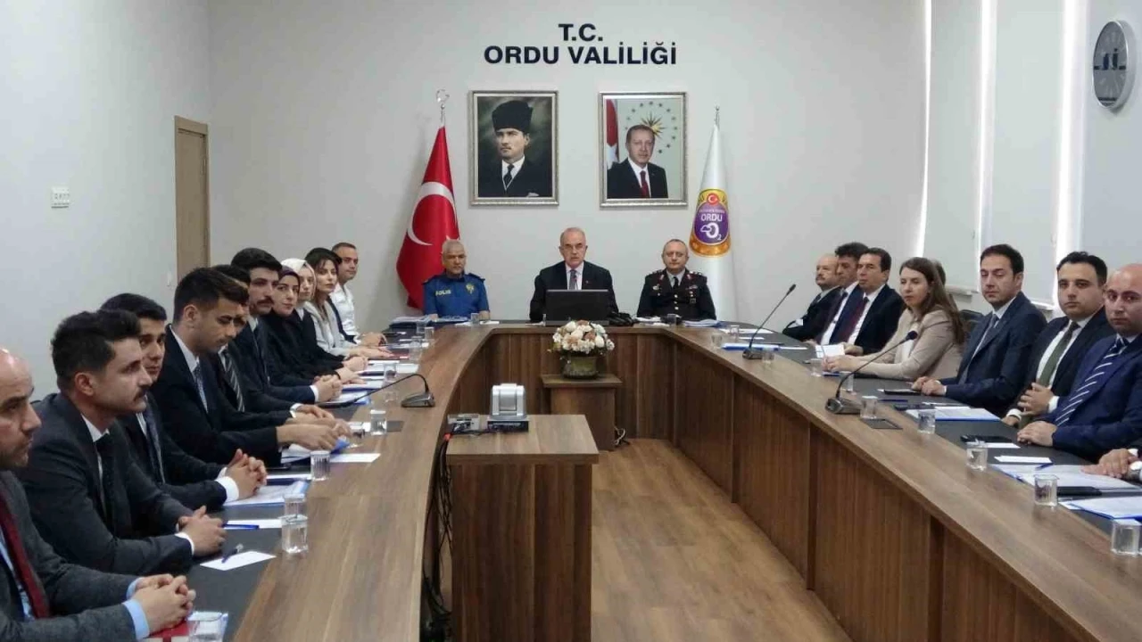 Vali Erol: &quot;Bayramda bin 841 personel ve 398 ekiple trafik tedbirleri planlandı&quot;
