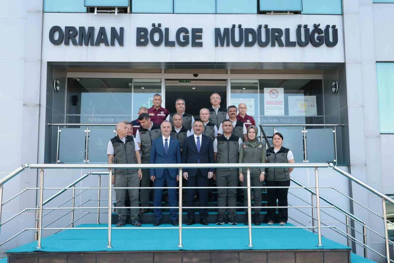 Vali Hacıbektaşoğlu&rsquo;ndan Orman B&ouml;lge M&uuml;d&uuml;rl&uuml;ğ&uuml;&rsquo;ne Ziyaret
