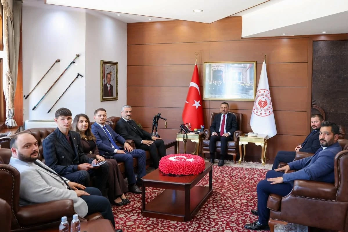 Vali Hacıbektaşoğlu, &Uuml;lk&uuml; Ocakları y&ouml;netimini kabul etti
