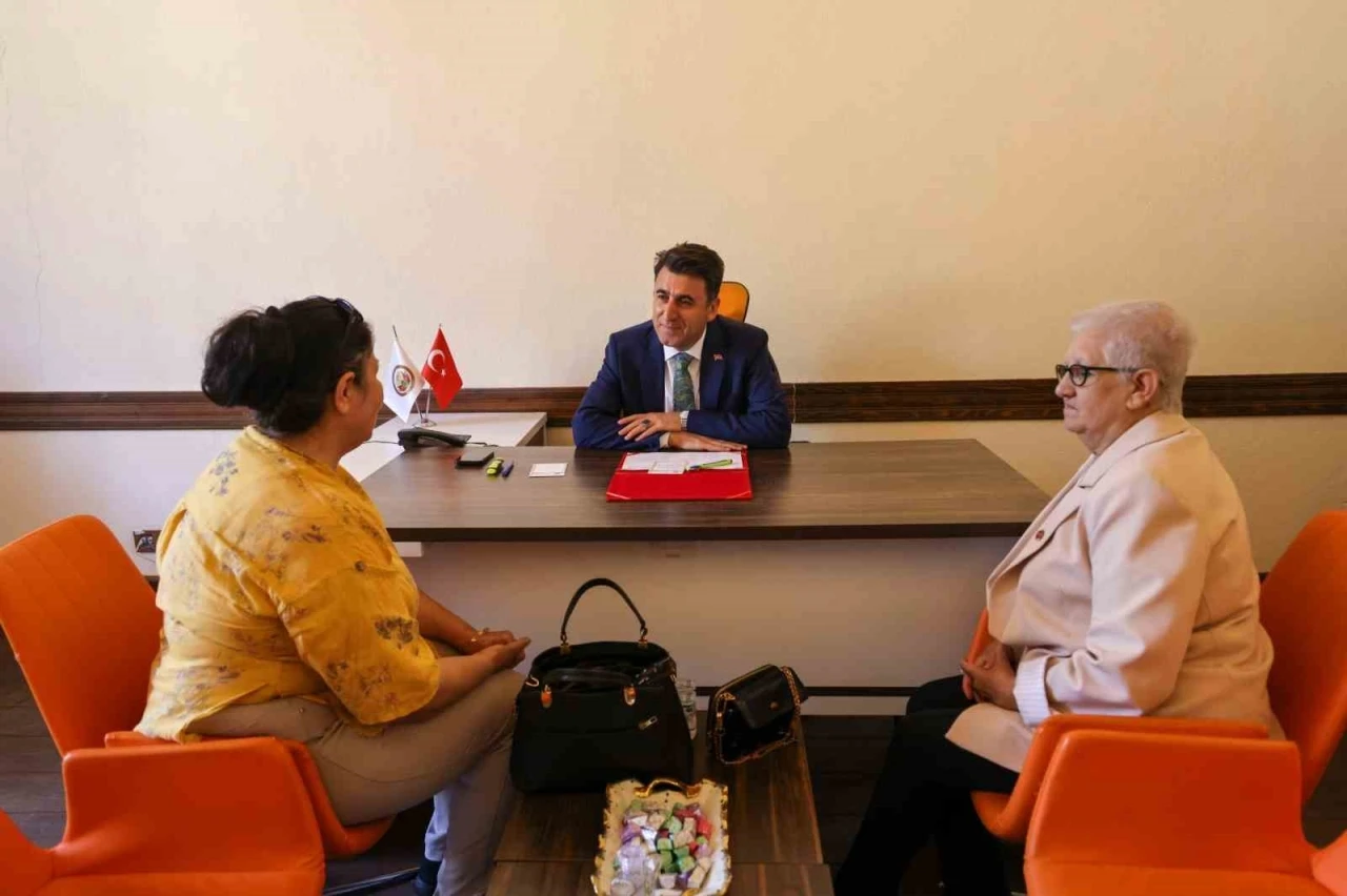 Vali Şefik Aygöl, ‘Açık Kapı’ uygulaması kapsamında vatandaşlarla buluştu
