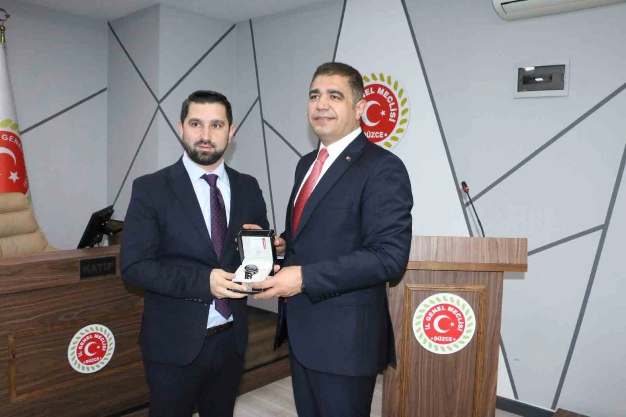 Vali Sel&ccedil;uk Aslan&rsquo;dan İl Genel Meclisi&rsquo;ne veda ziyareti
