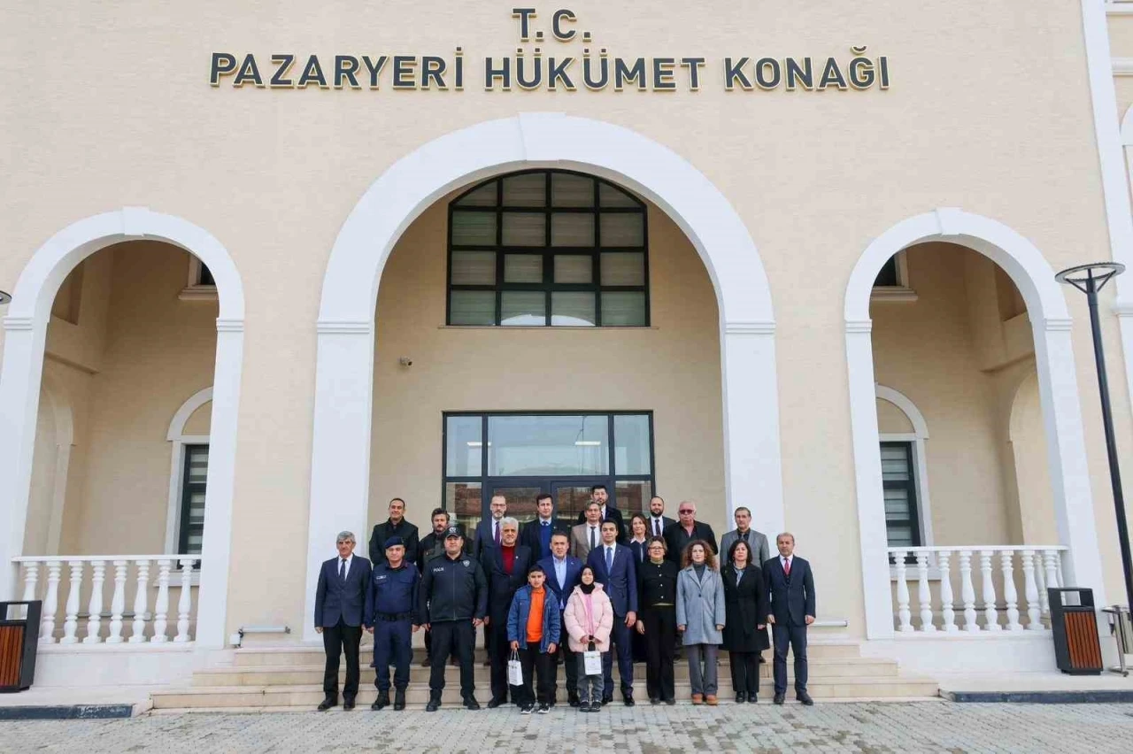 Vali Sözer’den dönem birincisi kaymakam Kara’ya ziyaret
