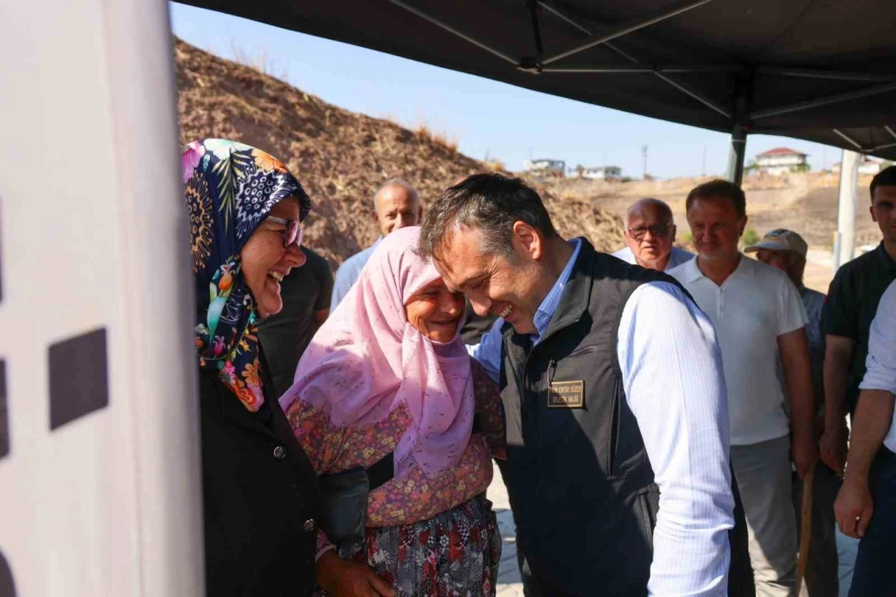 Vali Sözer’den Kaşıkçı Mahallesi’ne destek ziyareti
