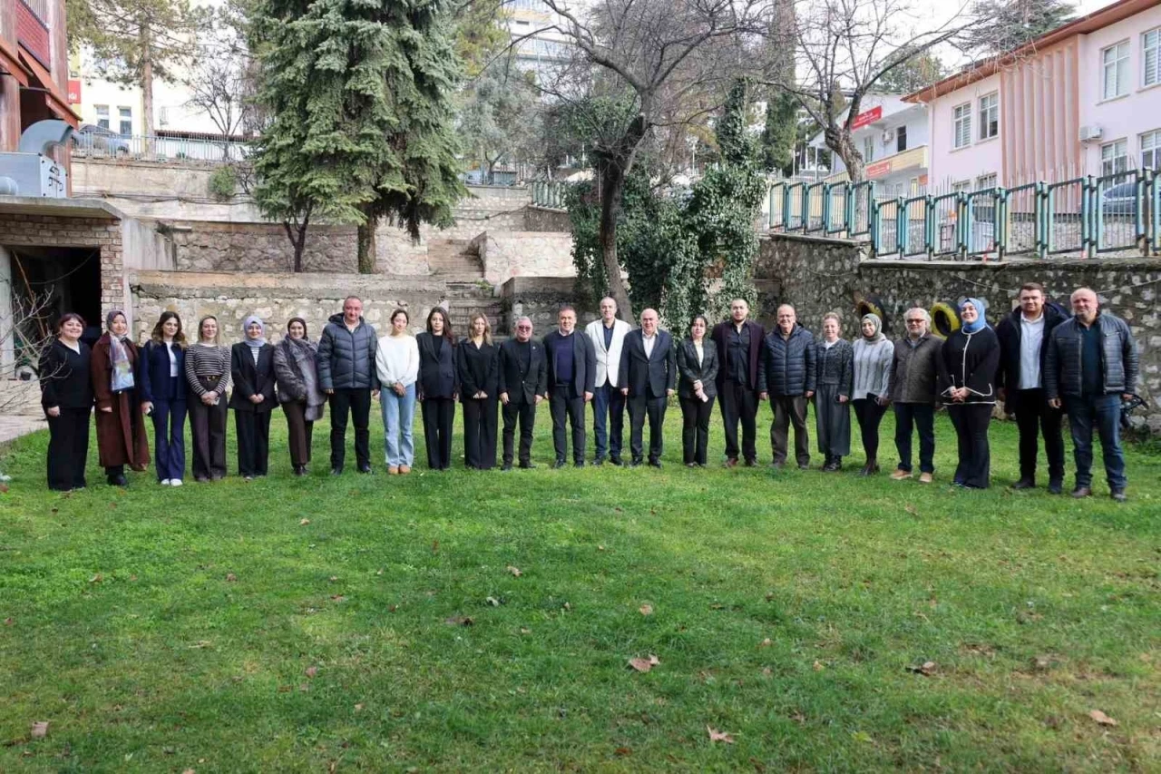 Vali S&ouml;zer, kentteki gazetecilerle bir araya geldi
