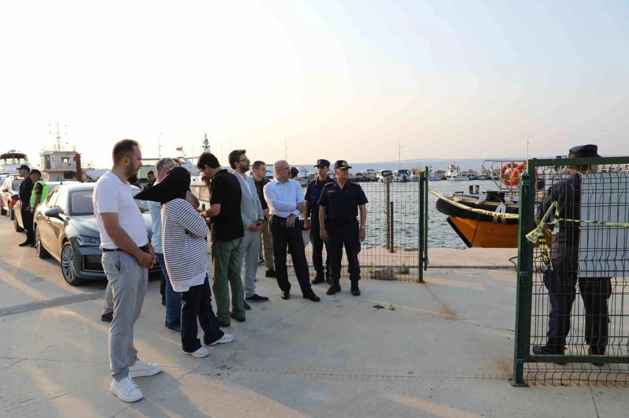 Vali Toraman, patlamanın yaşandığı olay yerinde incelemelerde bulundu

