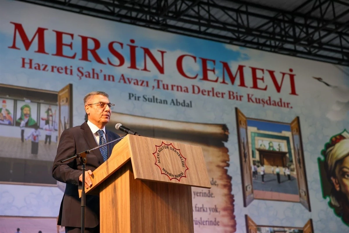 Vali Toros, Alevi Kültür Derneği’nin Geleneksel Aşure Etkinliğine katıldı
