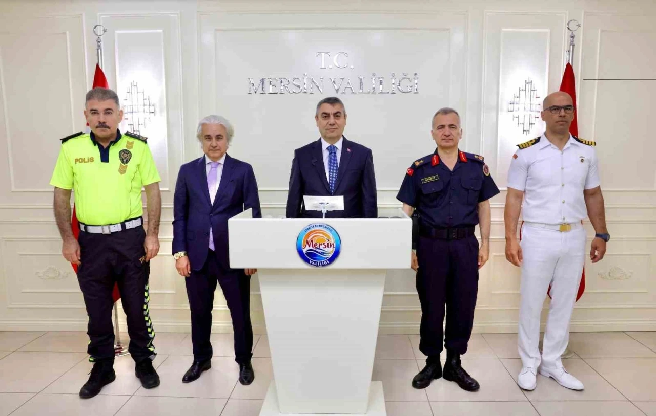 Vali Toros: &quot;Mersin’de suçluların barınmasına asla izin vermeyeceğiz&quot;
