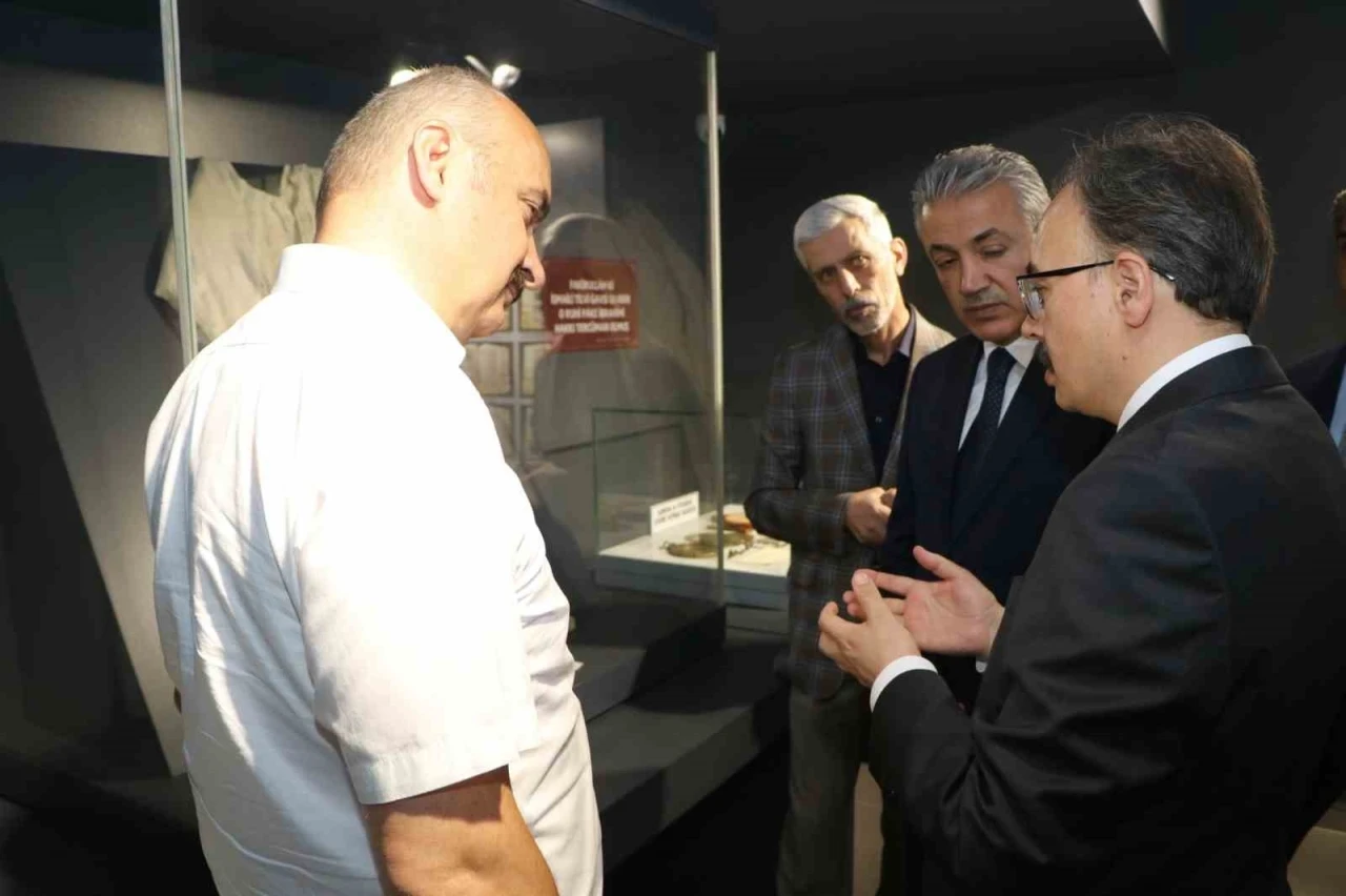 Valiler Siirt’te kültürel ziyaretlerde bulundu
