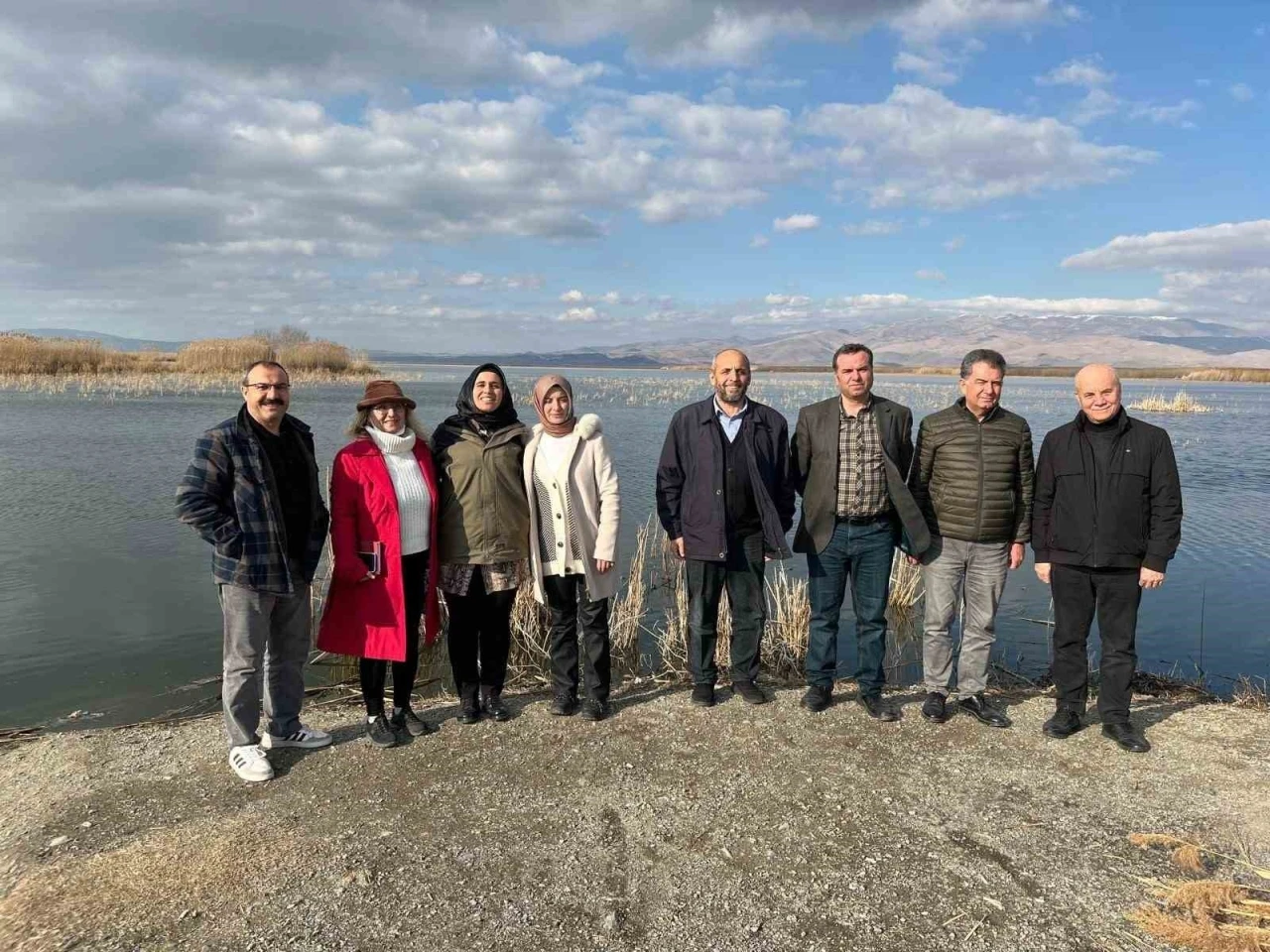 Valiliğin Eber Gölü’ne müdahale planı şekilleniyor