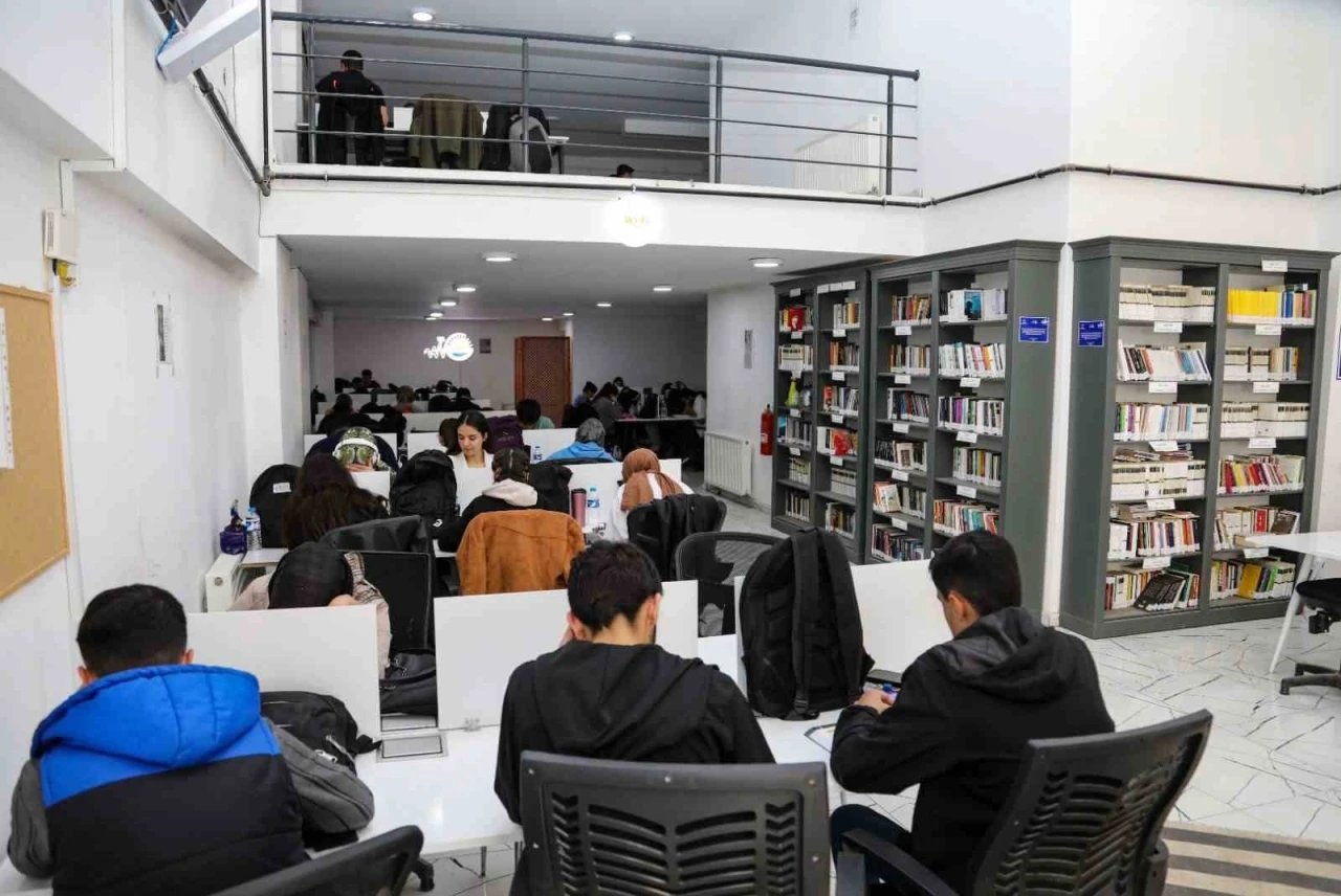 Van Büyükşehir Belediyesinin etüt merkezleri öğrencilerin hizmetinde

