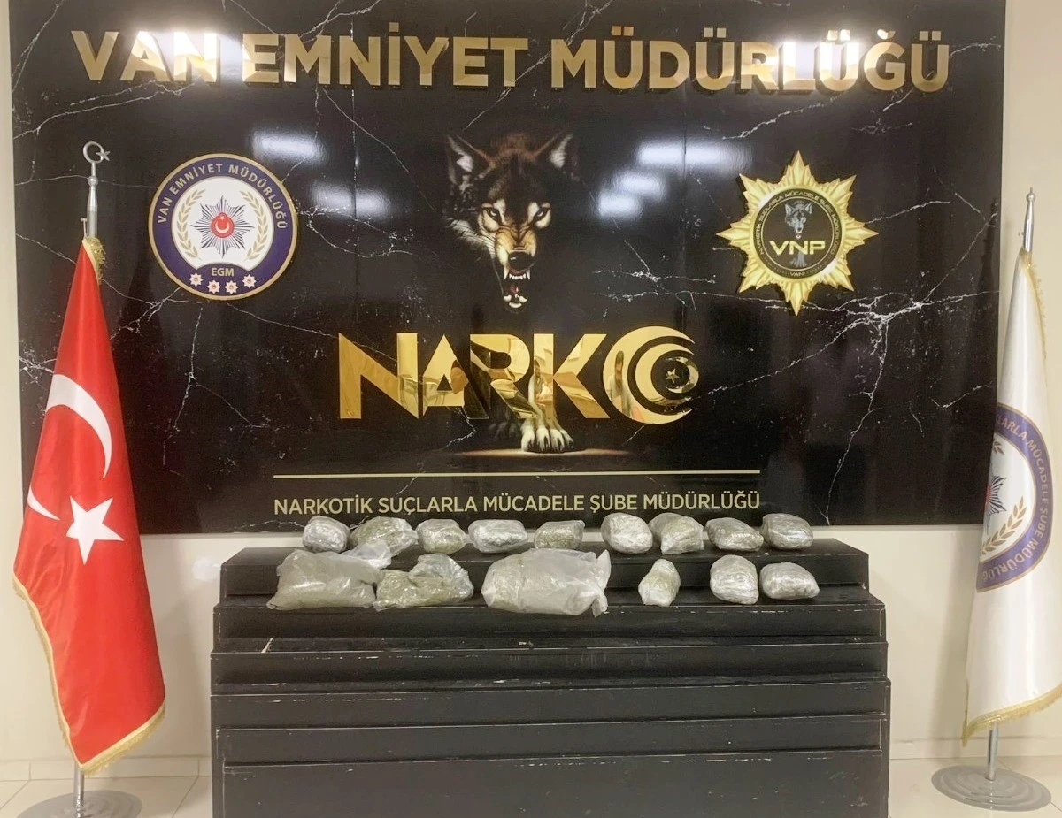 Van’da 10 kilo 120 gram skunk maddesi ele geçirildi
