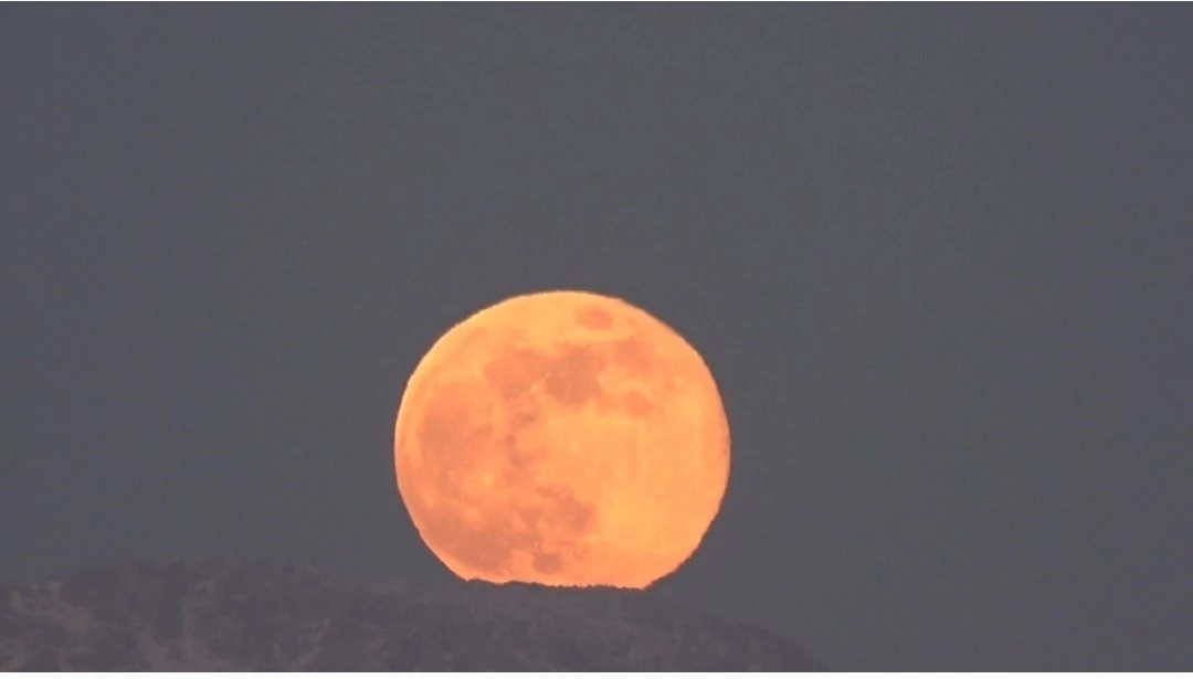 Van&rsquo;da 2026&rsquo;nın ilk g&ouml;ky&uuml;z&uuml; ş&ouml;leni: "Kurt Dolunayı" g&ouml;rsel ş&ouml;len sundu
