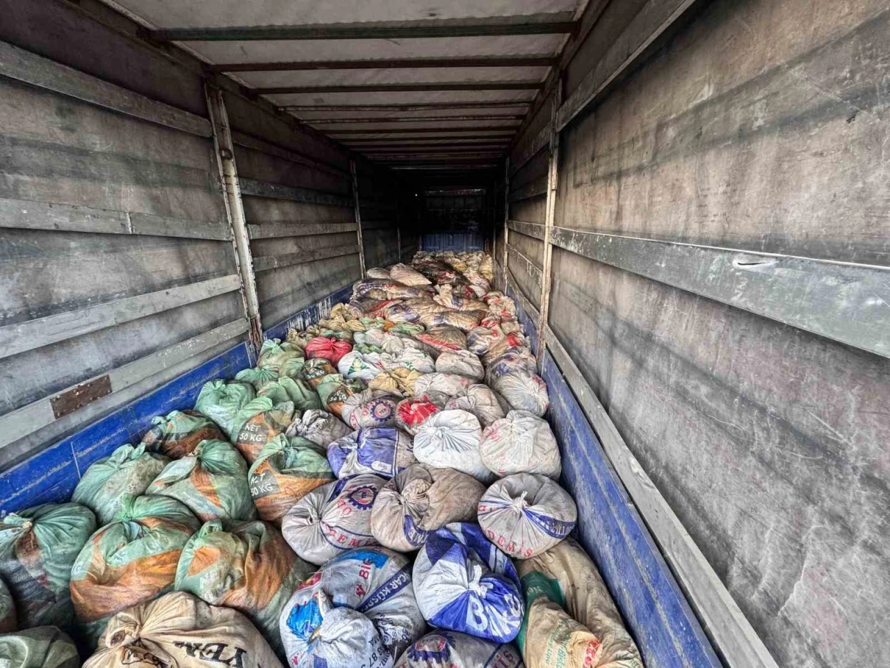 Van’da 22 ton 475 kilogram kaçak avlanmış balık ele geçirildi
