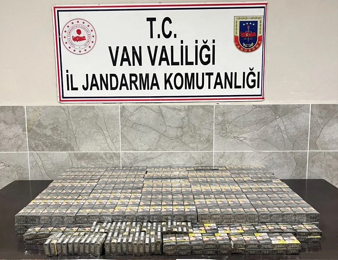 Van’da 3 bin 75 paket kaçak sigara ele geçirildi
