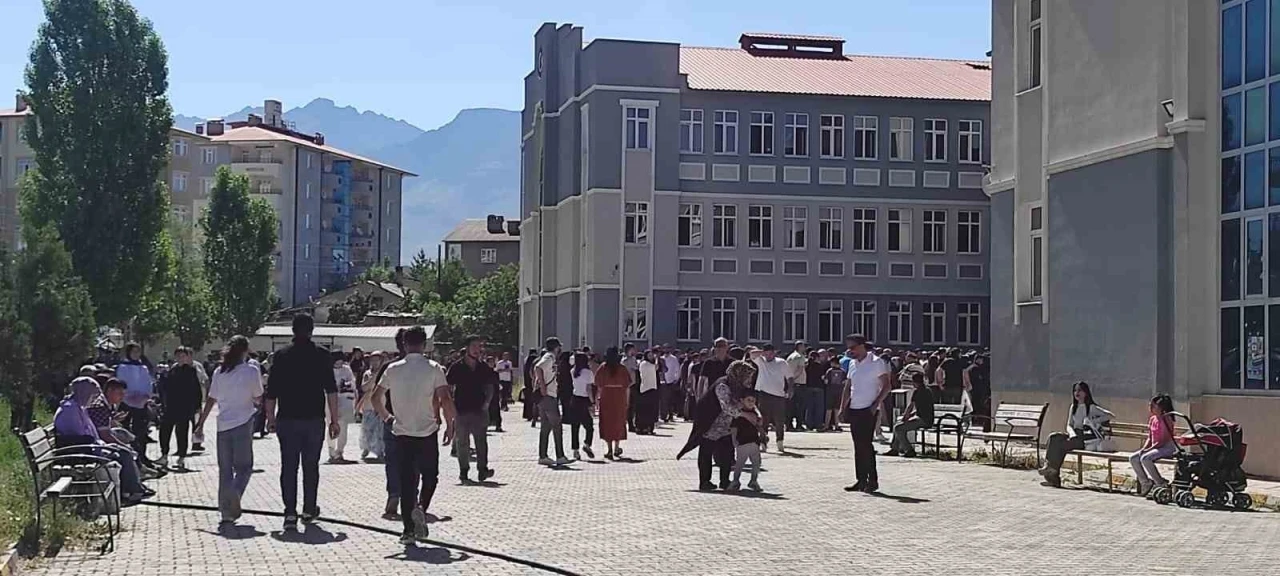 Van’da LGS heyecanı başladı
