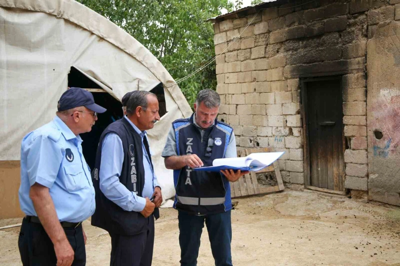 Van’da mahalle aralarında bulunan ahırlar için son uyarı
