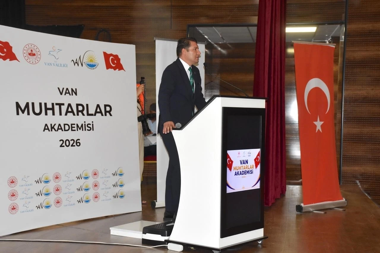 Van&rsquo;da &rsquo;Muhtarlar Akademisi&rsquo; başladı
