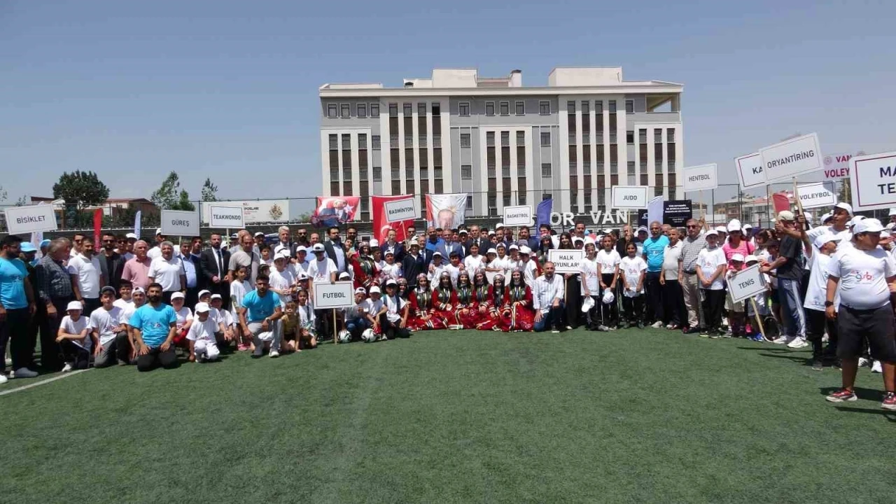 Van’da yaz spor okulları başladı
