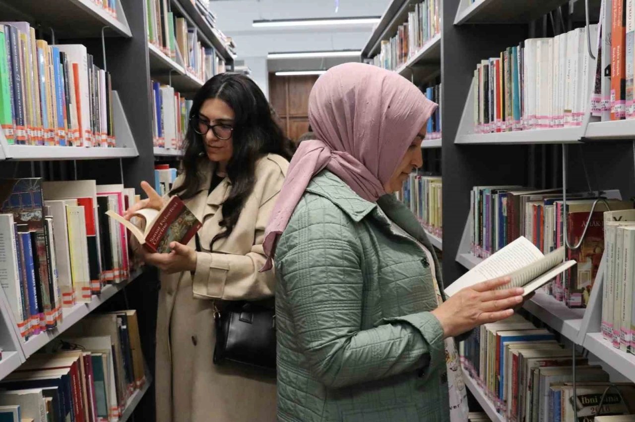 Van İl Halk Kütüphanesine yoğun ilgi

