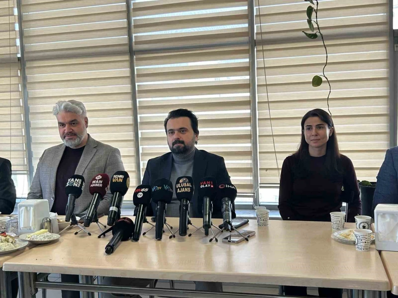 Van İl Sağlık M&uuml;d&uuml;r&uuml; Tosun: "Şehir hastanesinin 2028&rsquo;de hizmete a&ccedil;ılması planlanıyor"
