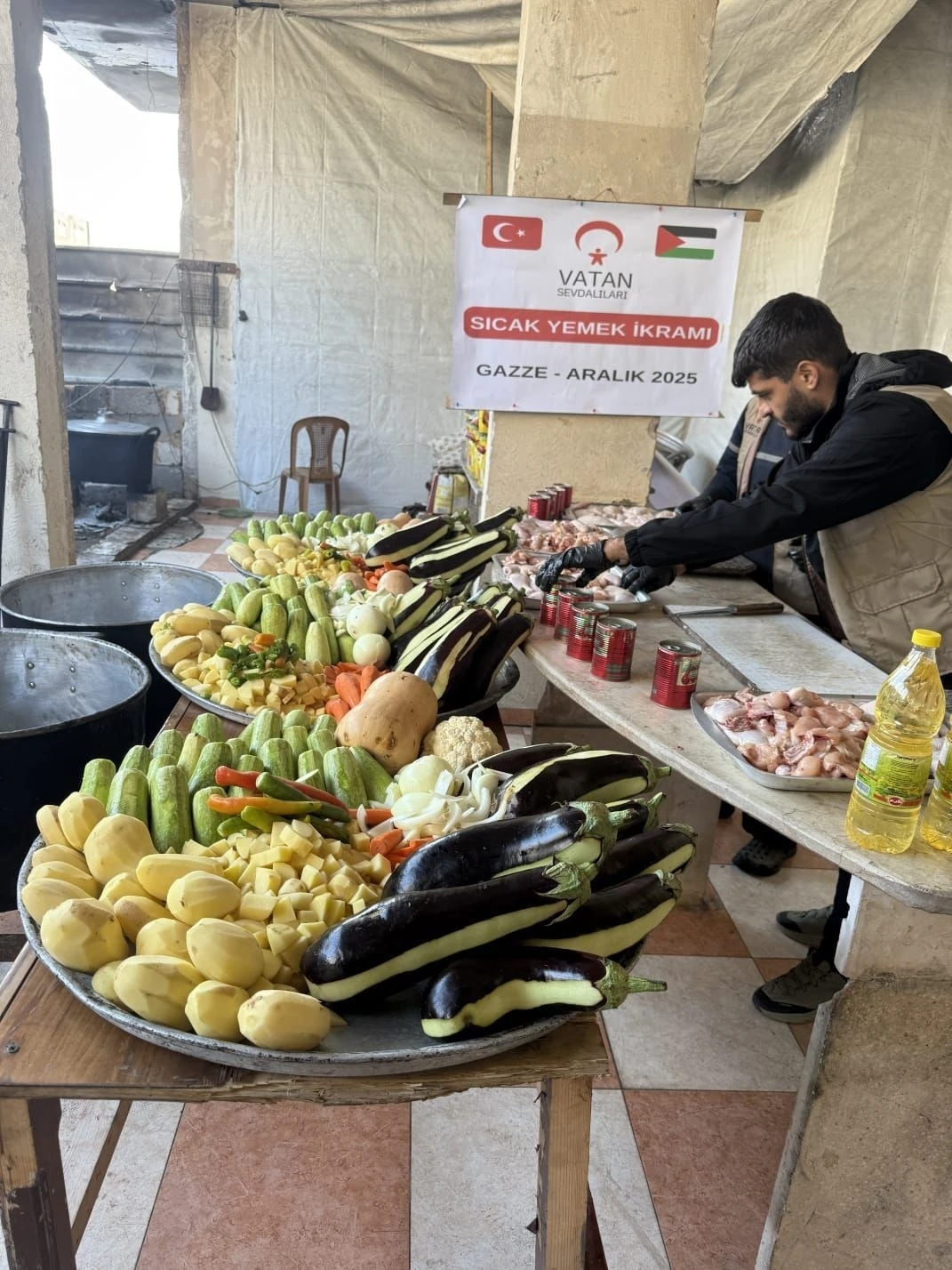 Vatan Sevdalıları Vakfı&rsquo;ndan Gazze&rsquo;ye yardım eli
