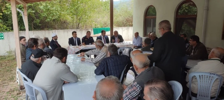 Vatandaşın kaymakamdan talebi herkesi g&uuml;ld&uuml;rd&uuml;
