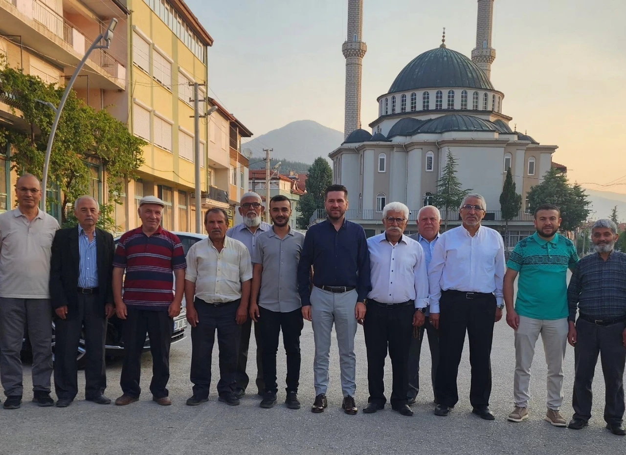 Vatandaşla sabah namazında buluşan Başkan Tatık’tan çocuklara müjde
