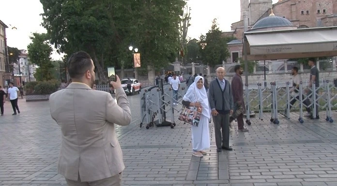 Vatandaşlar Kurban Bayramı namazını Ayasofya’da kıldı
