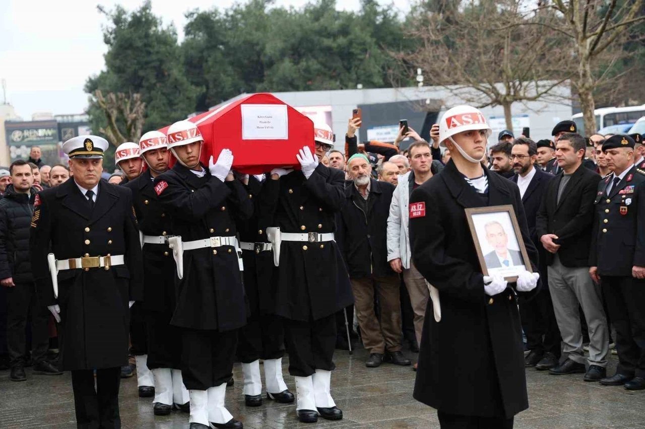 Vefat eden Kıbrıs gazisi son yolculuğuna uğurlandı
