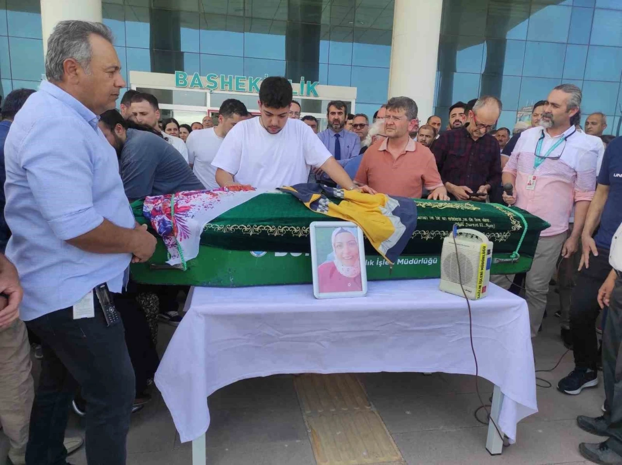 Vefat eden sağlık görevlisi organlarıyla 4 hastaya umut oldu

