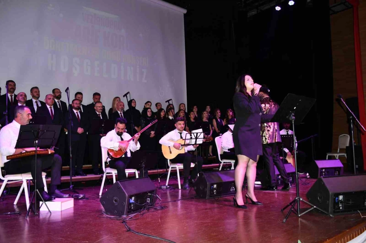 Vezirköprü’de 24 Kasım’a özel Maarif Korosu konseri
