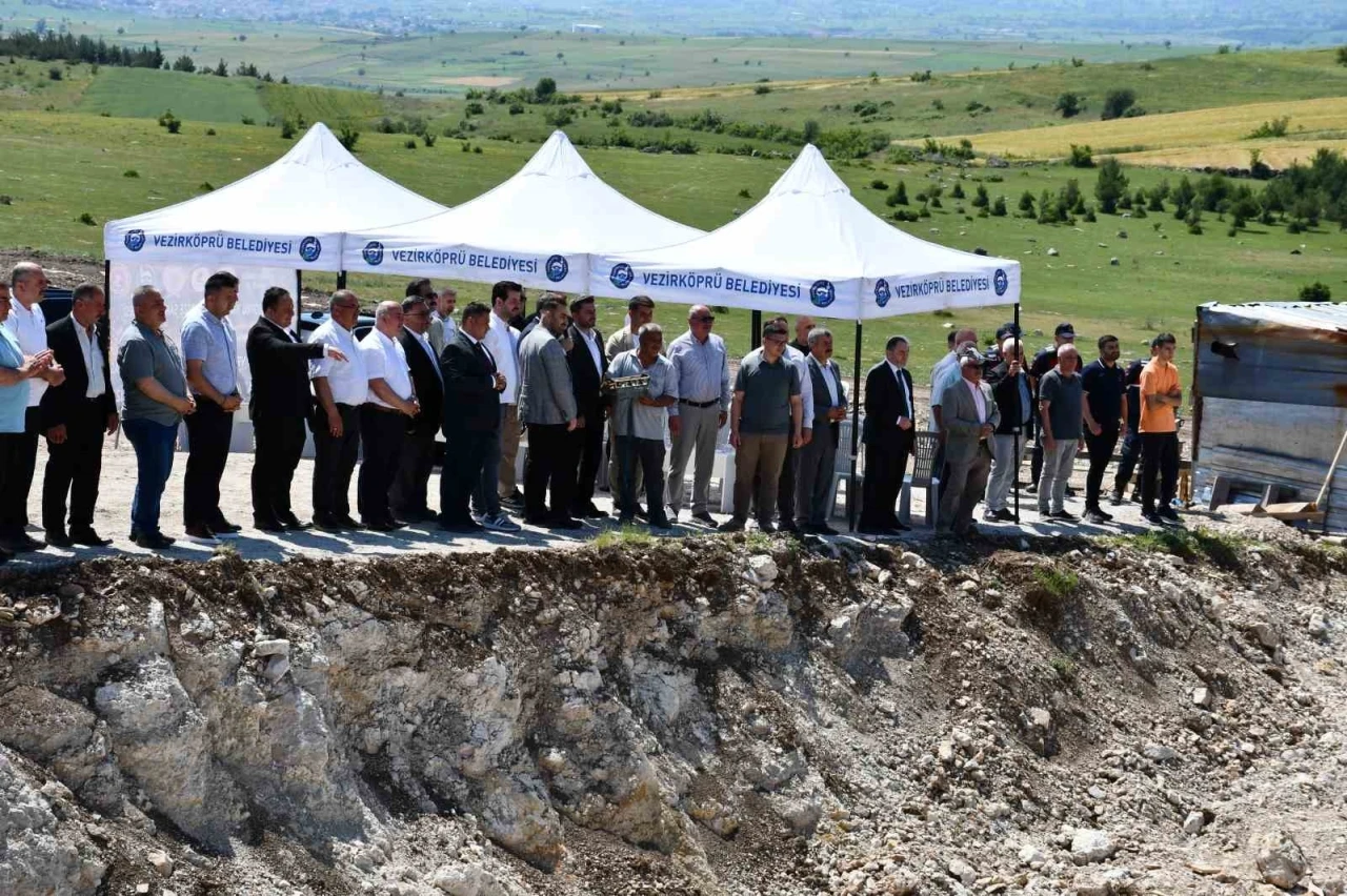 Vezirk&ouml;pr&uuml; OSB&rsquo;de ilk temel heyecanı
