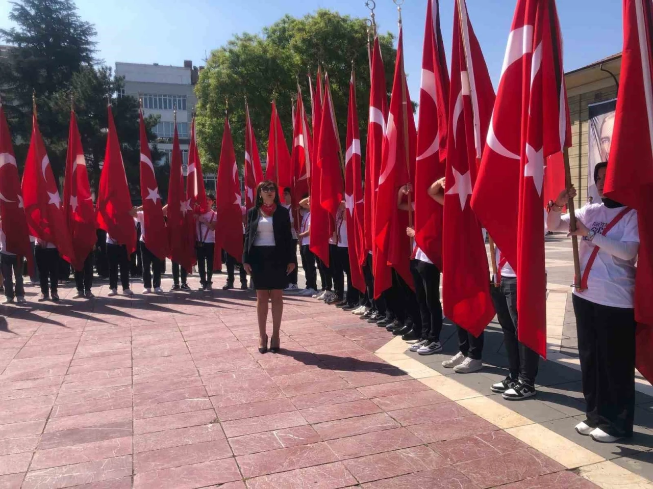 Vilayet Meydanı’nda Atatürk’ü anma töreni gerçekleştirildi
