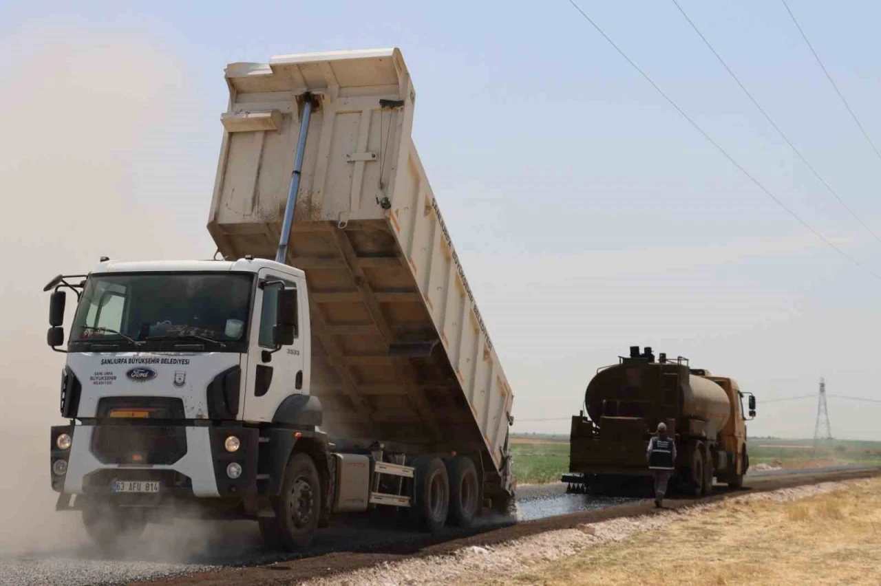 Viranşehir kırsalında yol sorunları çözüme kavuşuyor
