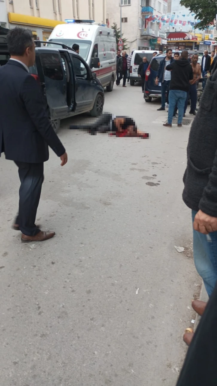 Vurduğu kayınbiraderlerini hastaneye götürürken yakıt bitince bırakıp kaçtı
