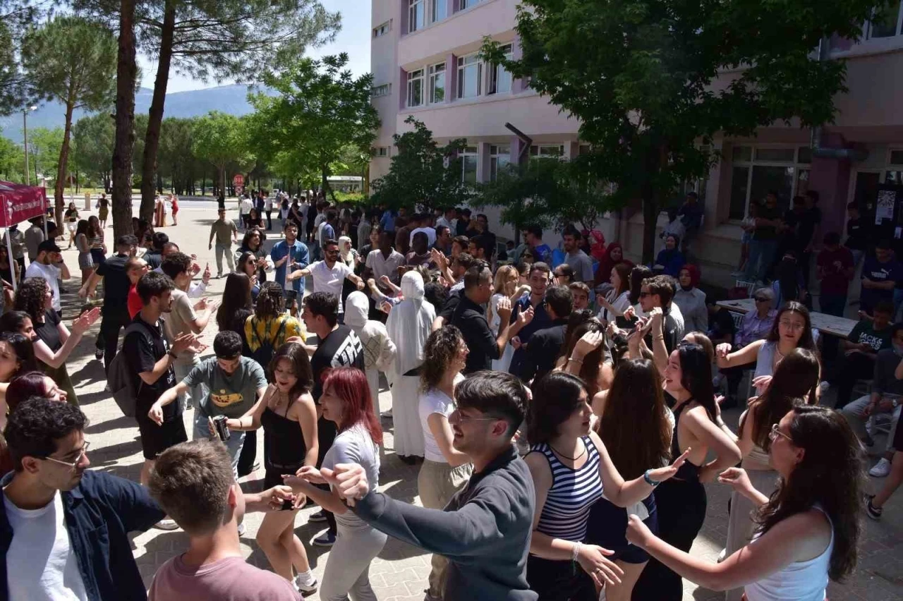 Yabancı Diller Yüksekokulu’nda dil öğrenme etkinliği
