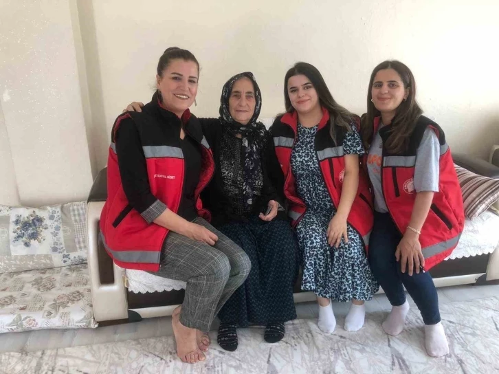 YADES, Hakkari&rsquo;nin yaşlılarına umut oldu
