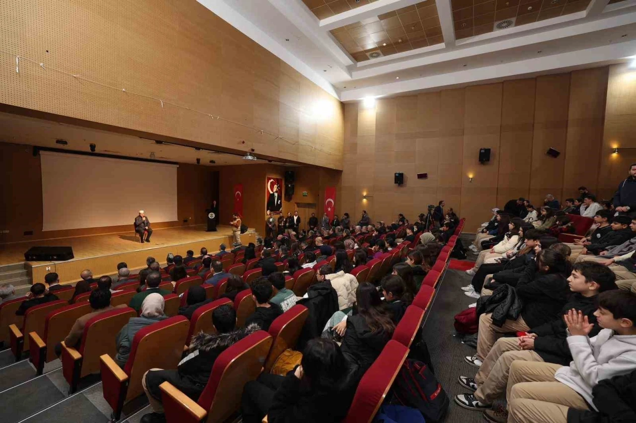 Yahya Kaptan, Dilovası&rsquo;nda anıldı
