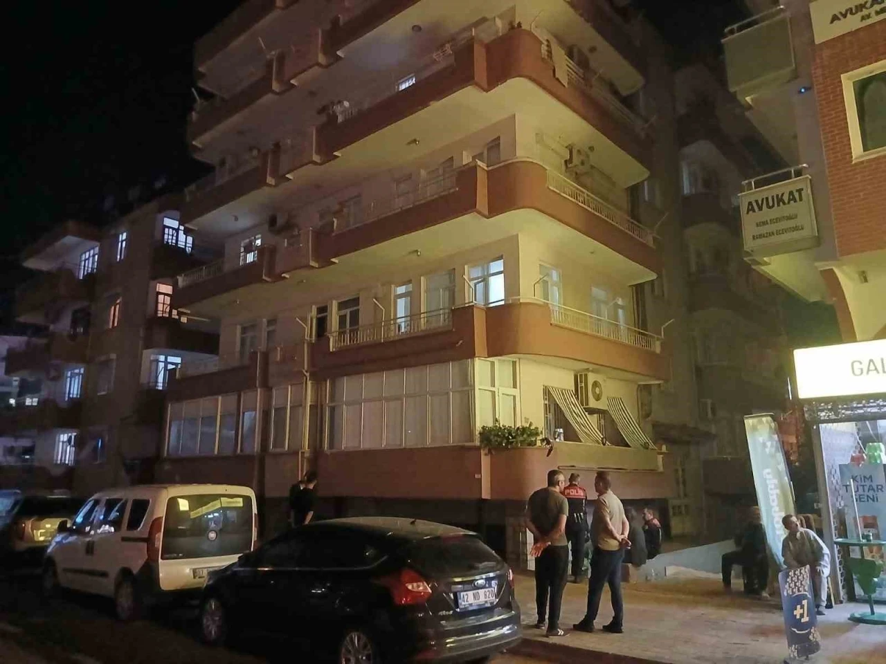 Yakınlarının kayıp ihbarında bulunduğu adam evinde ölü bulundu
