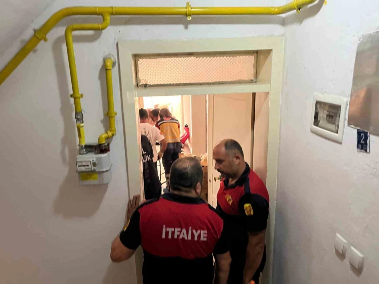 Yalnız yaşayan kadın evinde ölü bulundu
